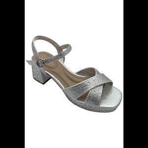Kelly & Katie Women's Liliena Platform Sandal Silver - Medium